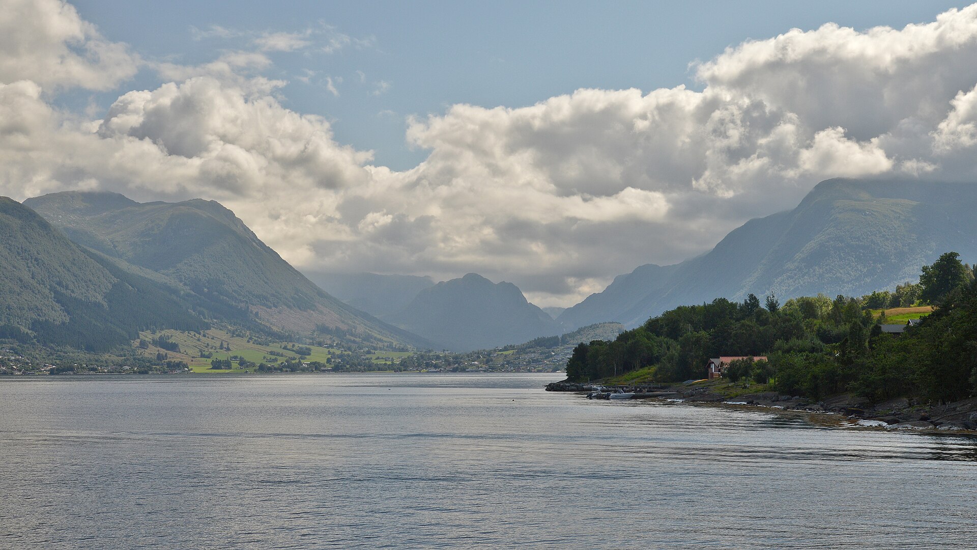 Hardangerfjorden